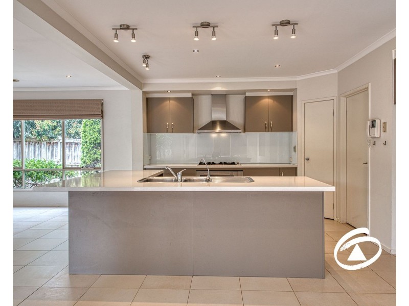 8 Viewpoint Place, Berwick VIC 3806