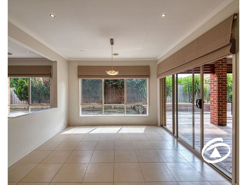 8 Viewpoint Place, Berwick VIC 3806