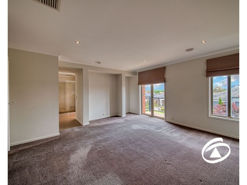 8 Viewpoint Place, Berwick VIC 3806