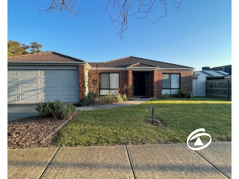61 Streeton Way, Berwick VIC 3806
