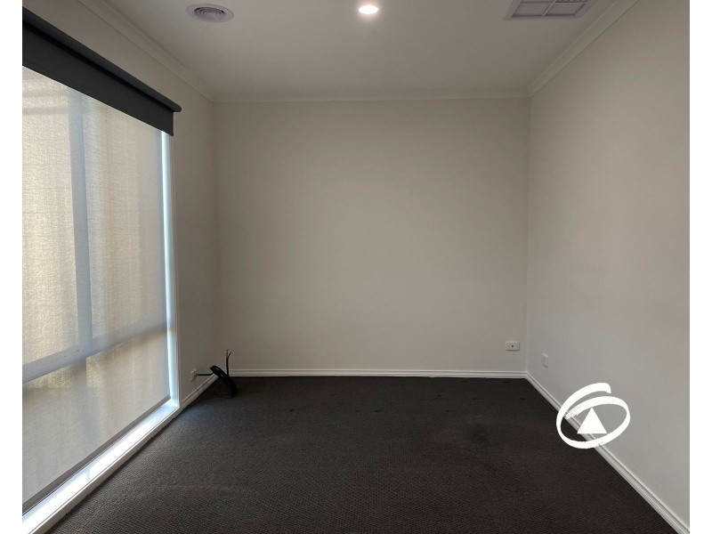 61 Streeton Way, Berwick VIC 3806