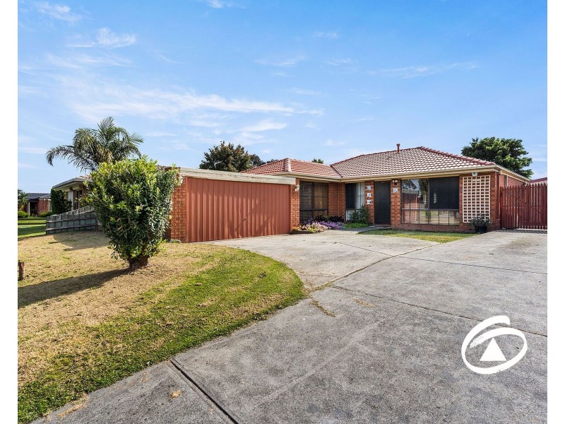 21 Lansell Drive, Cranbourne North VIC 3977