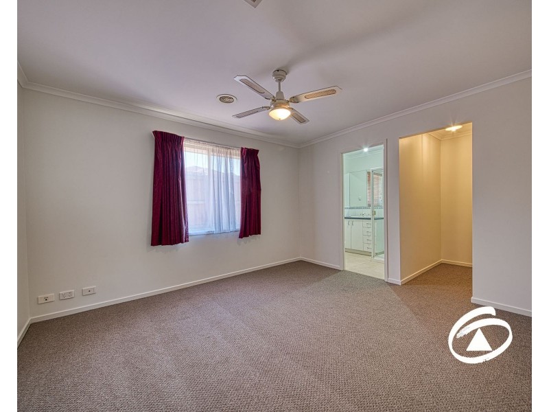 8 Gilbert Place, Berwick VIC 3806