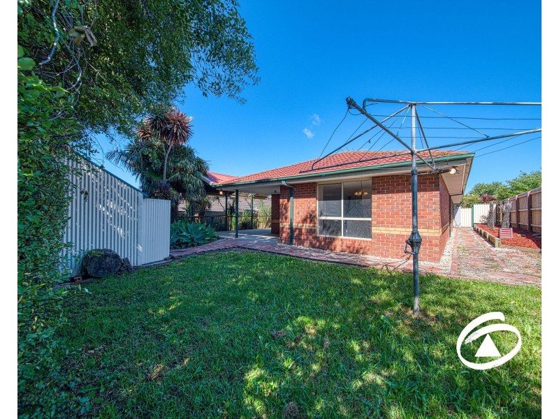 8 Gilbert Place, Berwick VIC 3806