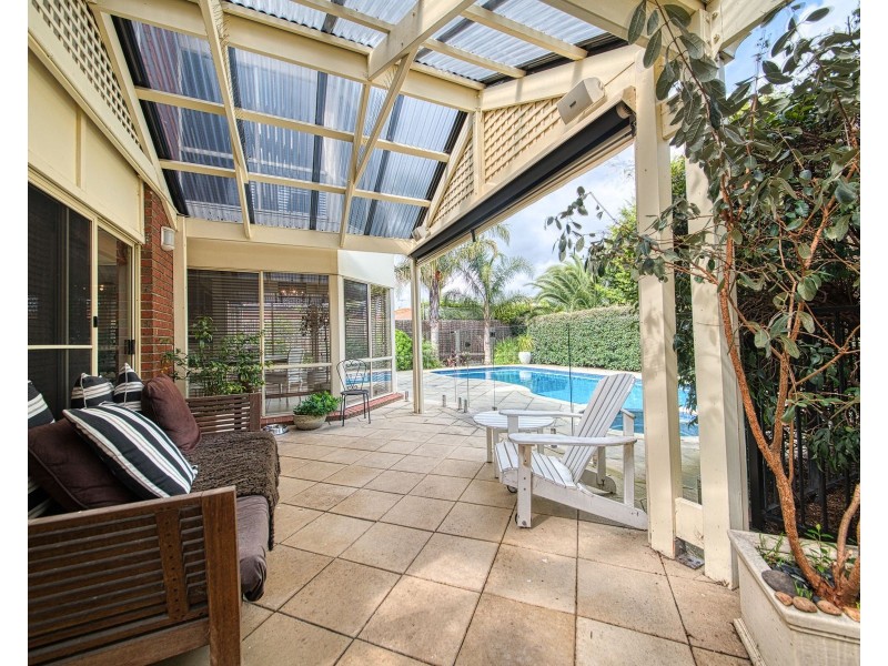 5 McCubbin Way, Berwick VIC 3806