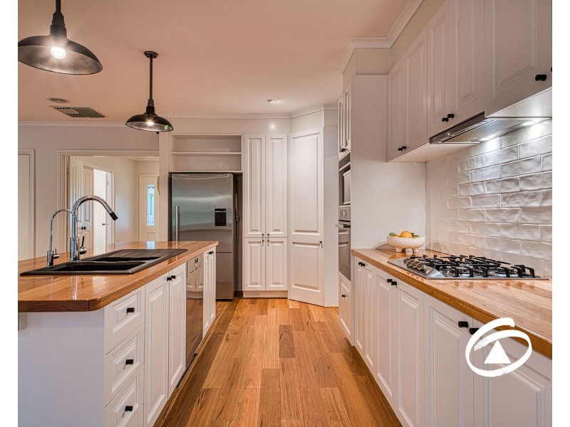 7 Spring Road, Belgrave South VIC 3160