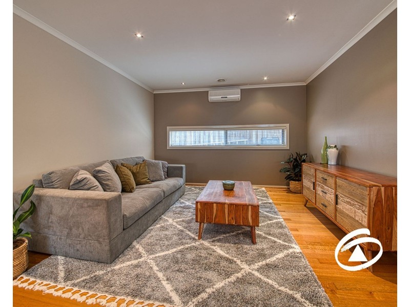 49 Skyline Way, Berwick VIC 3806