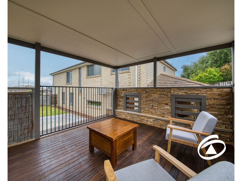 49 Skyline Way, Berwick VIC 3806