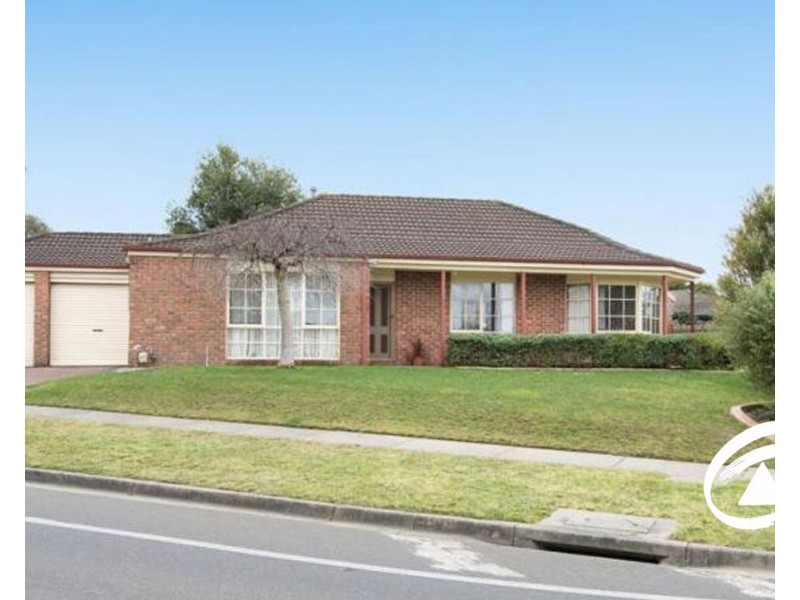 1 Malanda Court, Berwick VIC 3806
