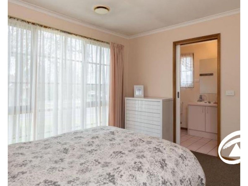 1 Malanda Court, Berwick VIC 3806