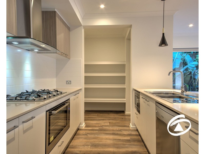 14 Murphy Street, Clyde North VIC 3978