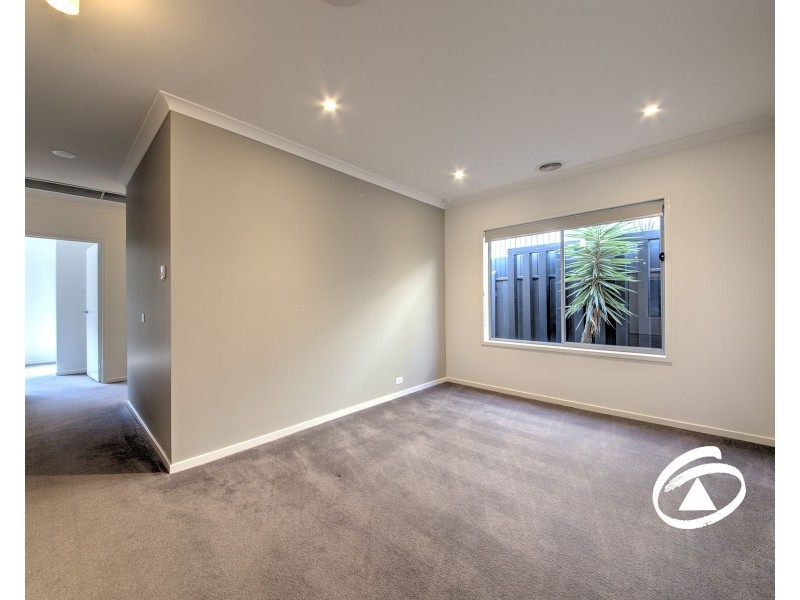14 Murphy Street, Clyde North VIC 3978