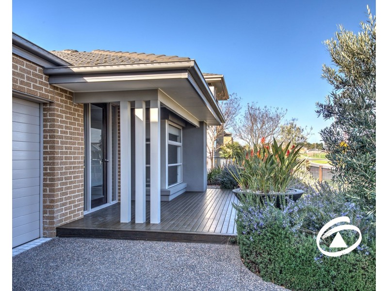 14 Murphy Street, Clyde North VIC 3978