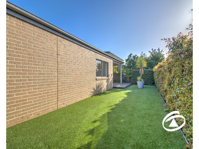 14 Murphy Street, Clyde North VIC 3978