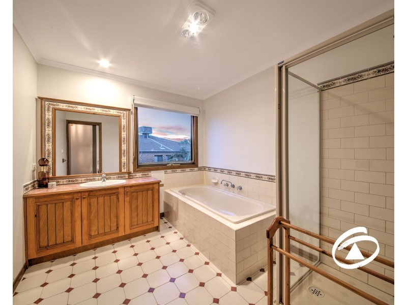 61 Albrecht Avenue, Berwick VIC 3806