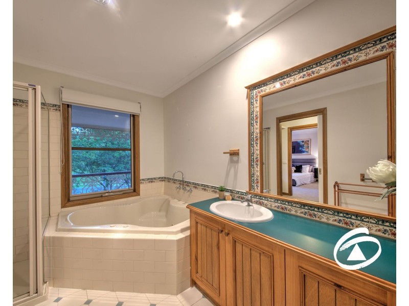 61 Albrecht Avenue, Berwick VIC 3806