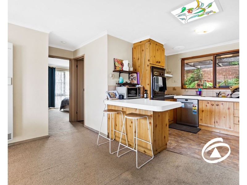 24 Guildford Crescent, Narre Warren VIC 3805