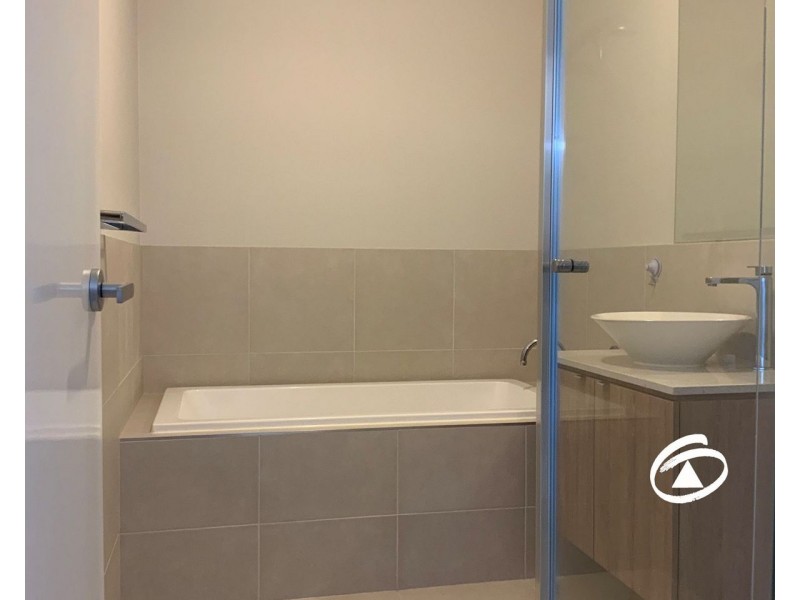 2 Toorale Drive, Clyde North VIC 3978
