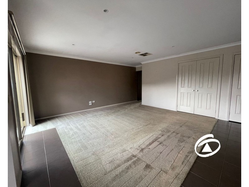 107 Melzak Way, Berwick VIC 3806
