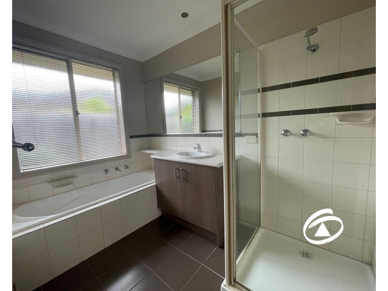 107 Melzak Way, Berwick VIC 3806