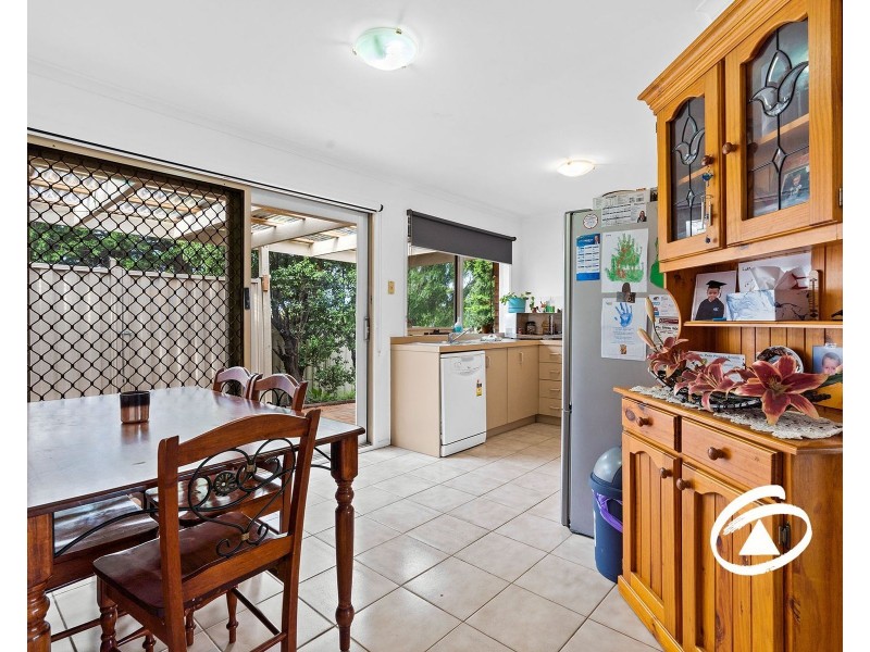 42 Michelle Drive, Hampton Park VIC 3976