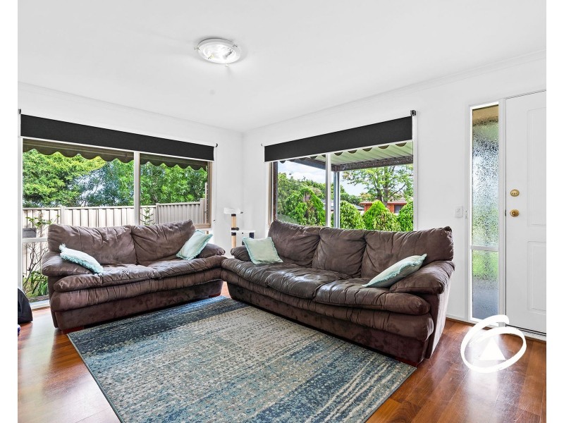 42 Michelle Drive, Hampton Park VIC 3976