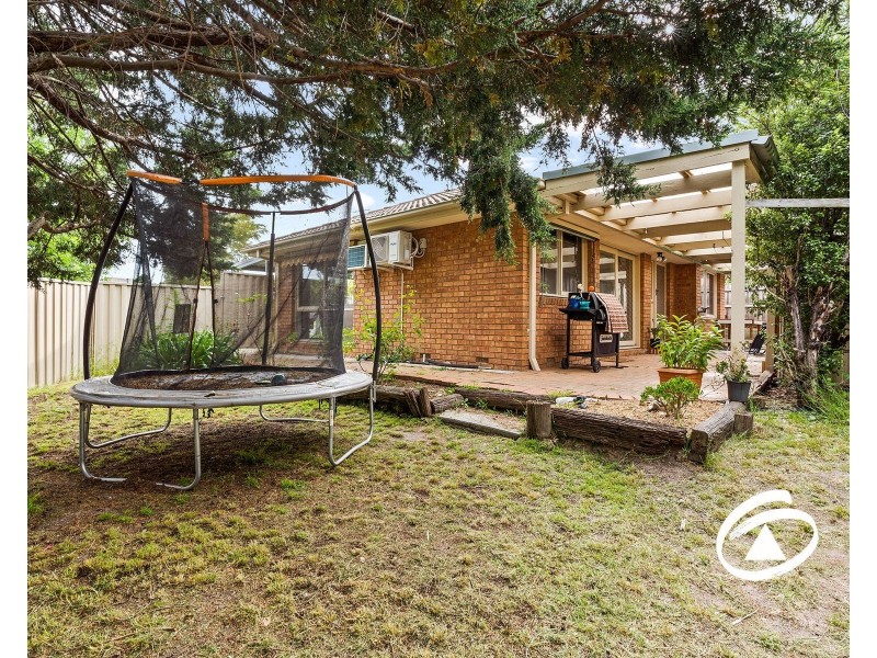 42 Michelle Drive, Hampton Park VIC 3976