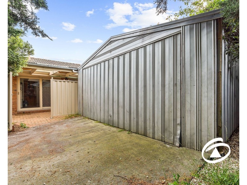 42 Michelle Drive, Hampton Park VIC 3976