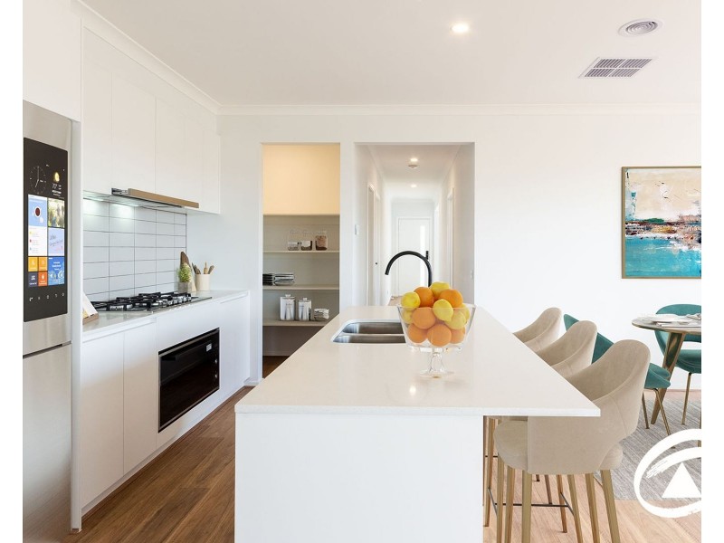 1 Veal Court, Clyde North VIC 3978