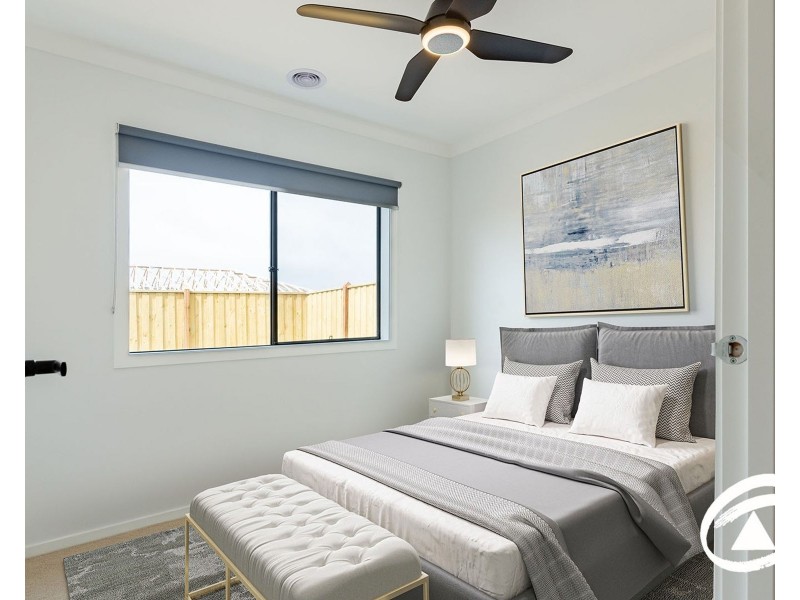 1 Veal Court, Clyde North VIC 3978