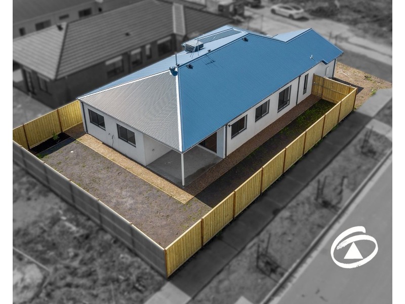 1 Veal Court, Clyde North VIC 3978