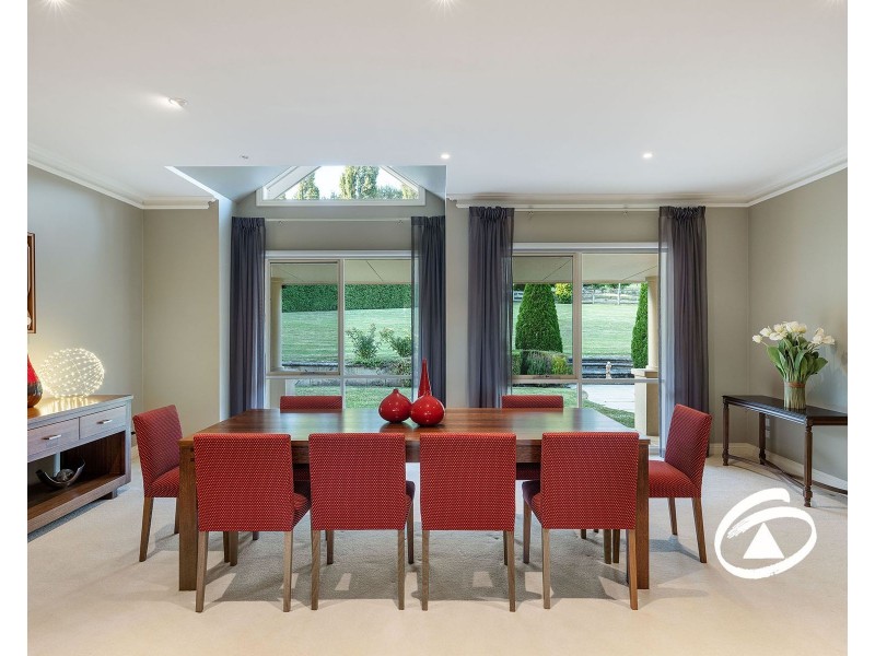 18 Farm Lane, Berwick VIC 3806