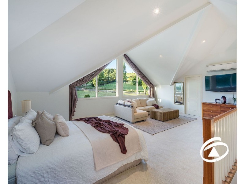 18 Farm Lane, Berwick VIC 3806