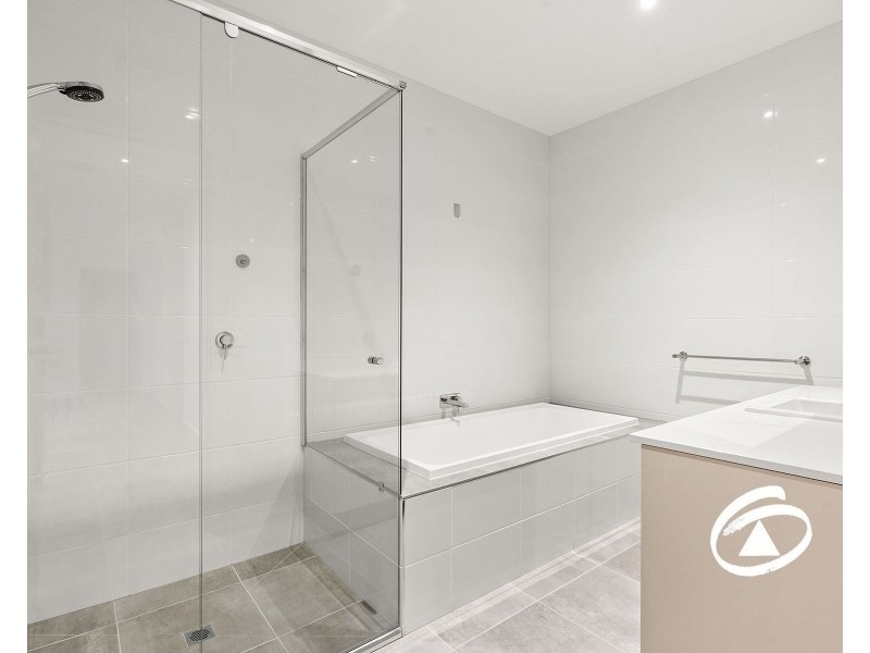 39 Willowdene Way, Berwick VIC 3806