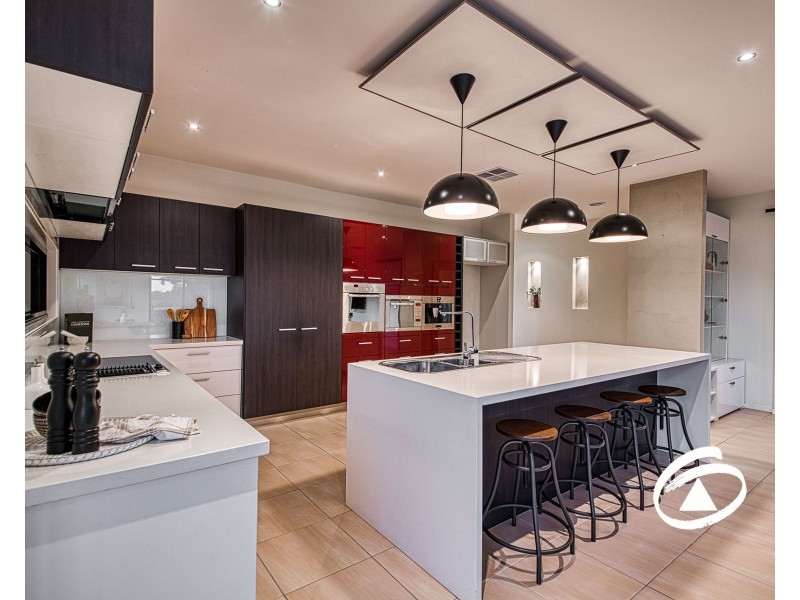 32 Shute Avenue, Berwick VIC 3806