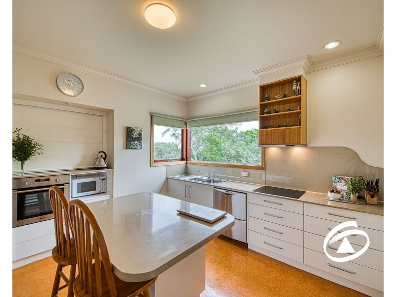 8 Nagle Crescent, Maryknoll VIC 3812