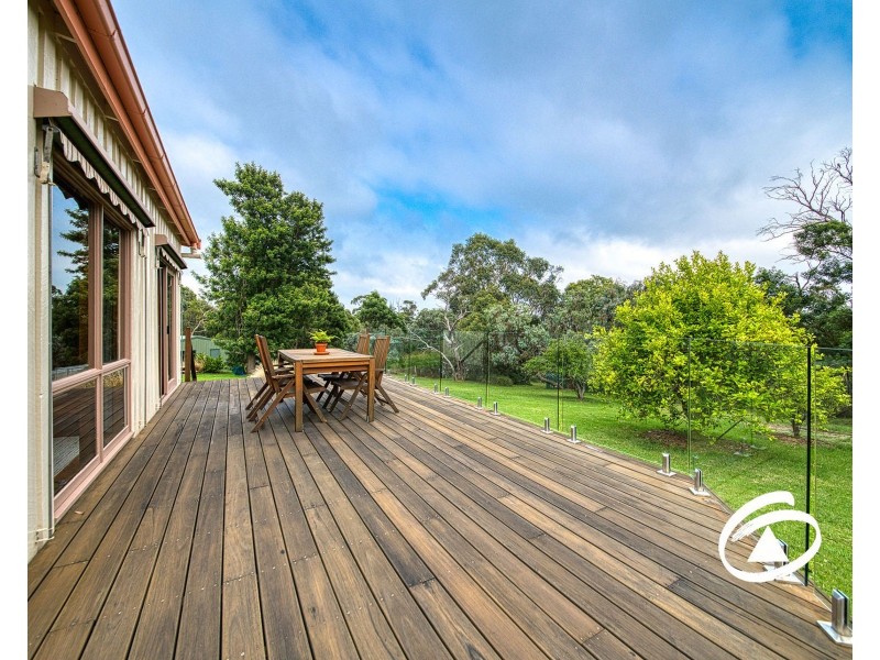 8 Nagle Crescent, Maryknoll VIC 3812