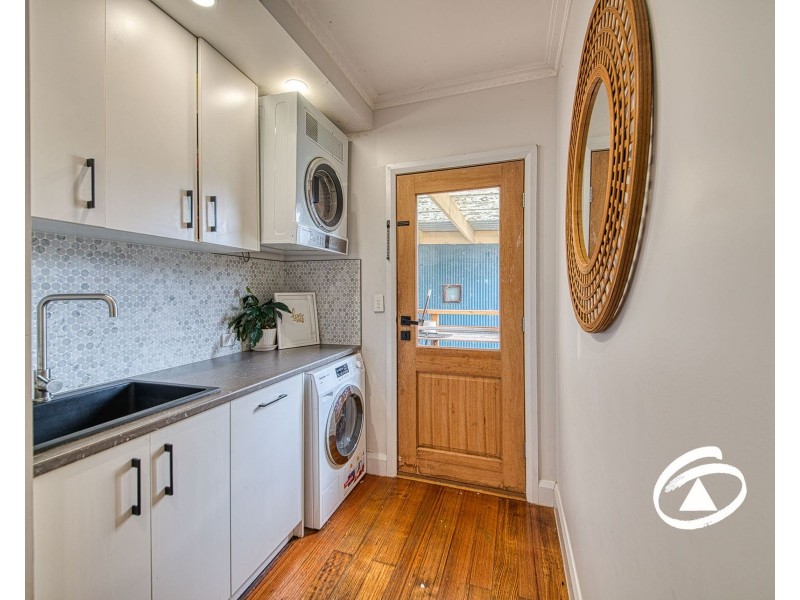 1/22 Harkaway Road, Berwick VIC 3806