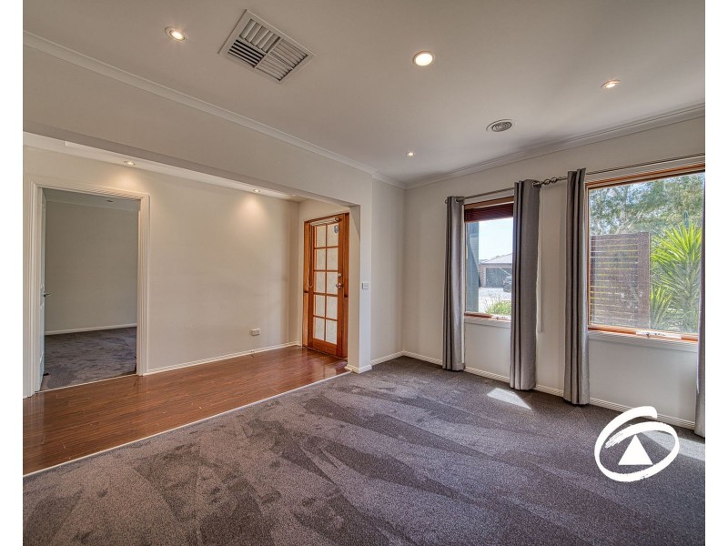 41 Jamieson Way, Berwick VIC 3806