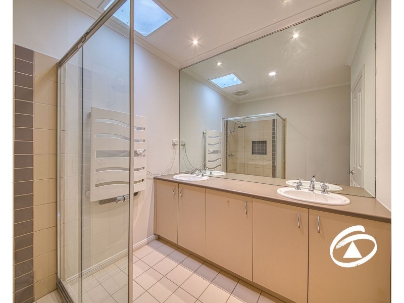 41 Jamieson Way, Berwick VIC 3806