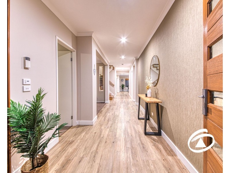 29 Renishaw Drive, Officer VIC 3809