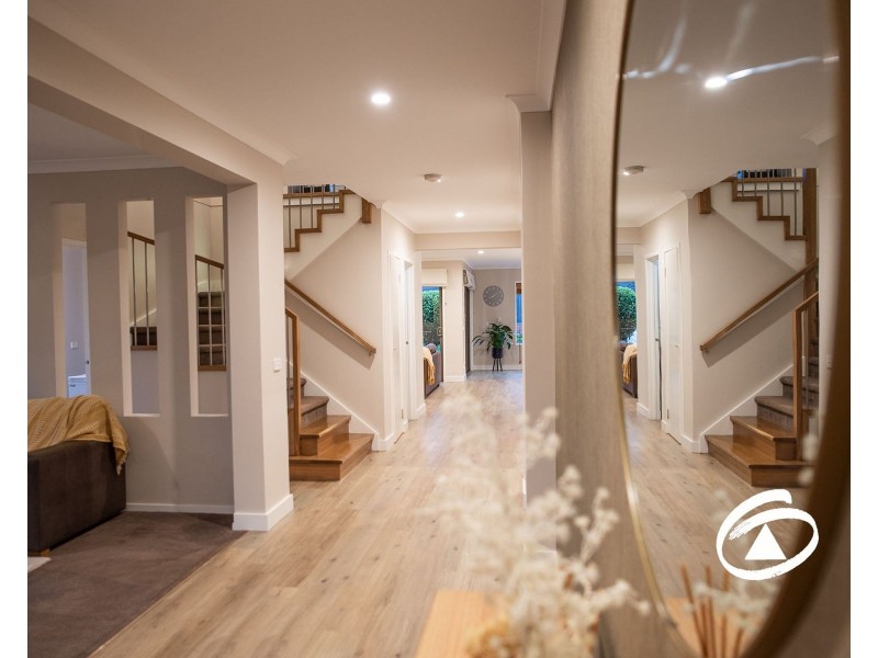 29 Renishaw Drive, Officer VIC 3809