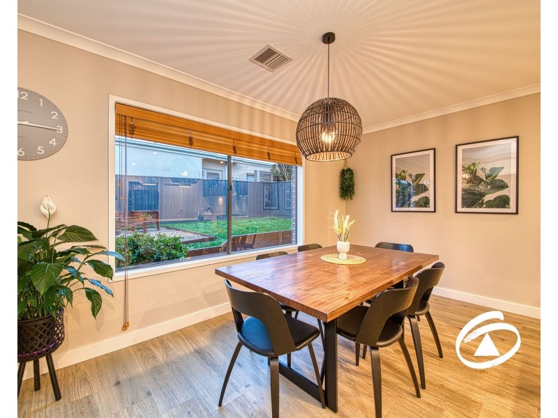 29 Renishaw Drive, Officer VIC 3809