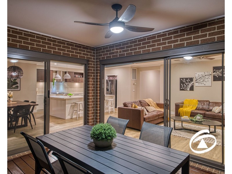 29 Renishaw Drive, Officer VIC 3809