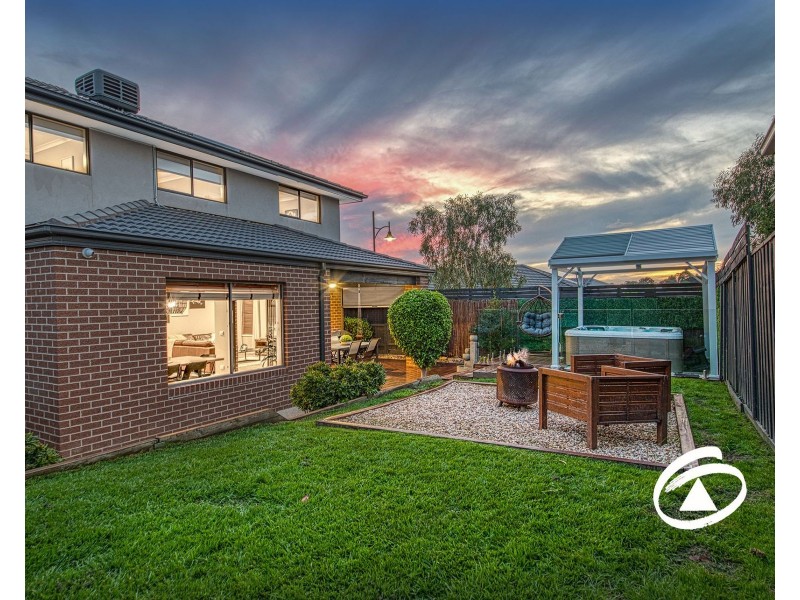 29 Renishaw Drive, Officer VIC 3809