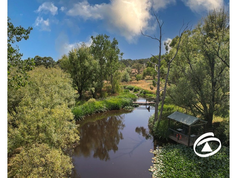 330 Bessie Creek Road, Nar Nar Goon North VIC 3812