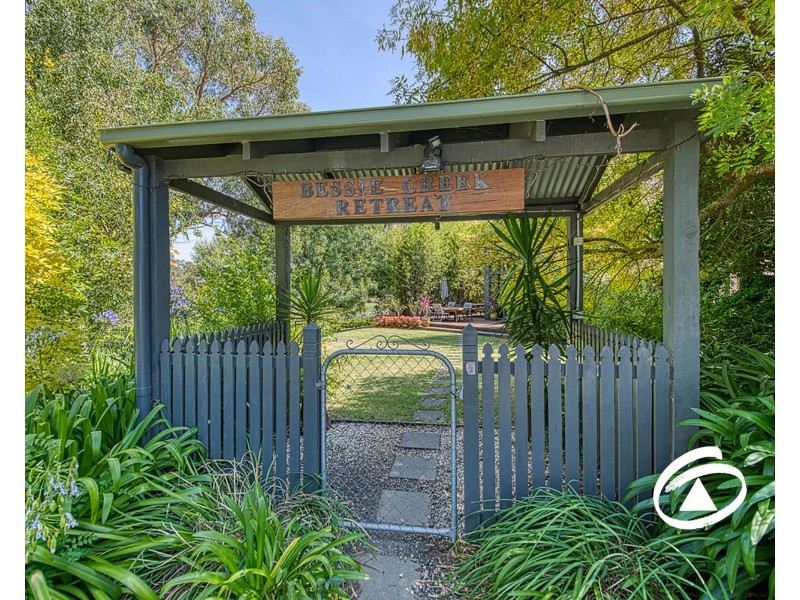 330 Bessie Creek Road, Nar Nar Goon North VIC 3812