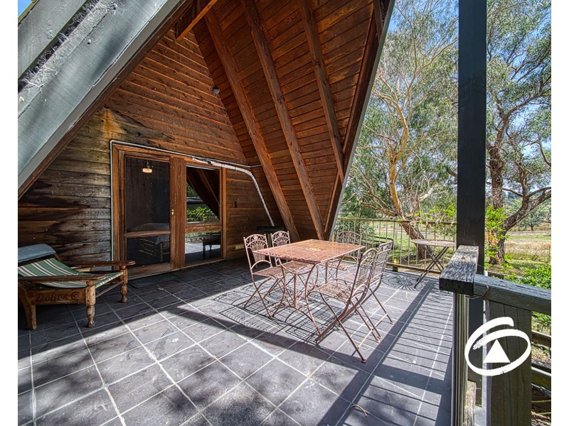 330 Bessie Creek Road, Nar Nar Goon North VIC 3812