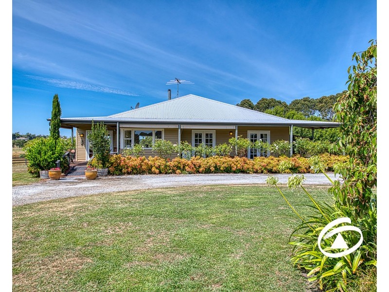 330 Bessie Creek Road, Nar Nar Goon North VIC 3812