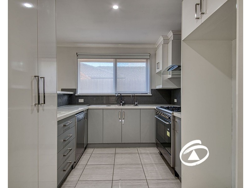 28 Bangalay Place, Berwick VIC 3806